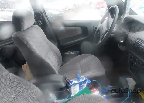 1998 Dodge Neon Competition/Highline z USA, uszkodzony, nr VIN 1B3ES47C4WD748096